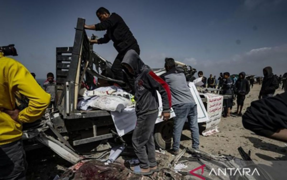 Tiga truk bantuan tiba di rumah sakit di Jalur Gaza utara