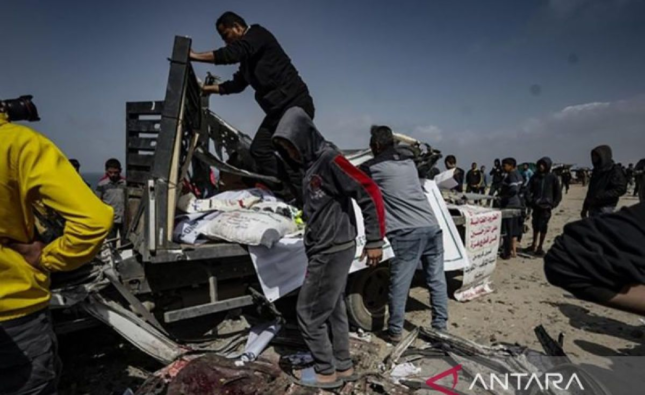 Tiga truk bantuan tiba di rumah sakit di Jalur Gaza utara